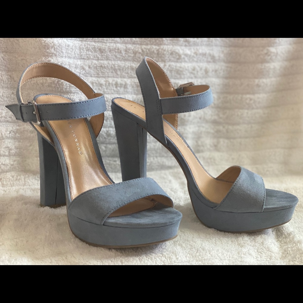 Strap & Buckle Pumps, Women’s Size 8.5